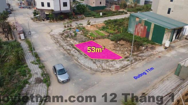 Khuôn viên xung quanh Grand Hotel Vân Canh