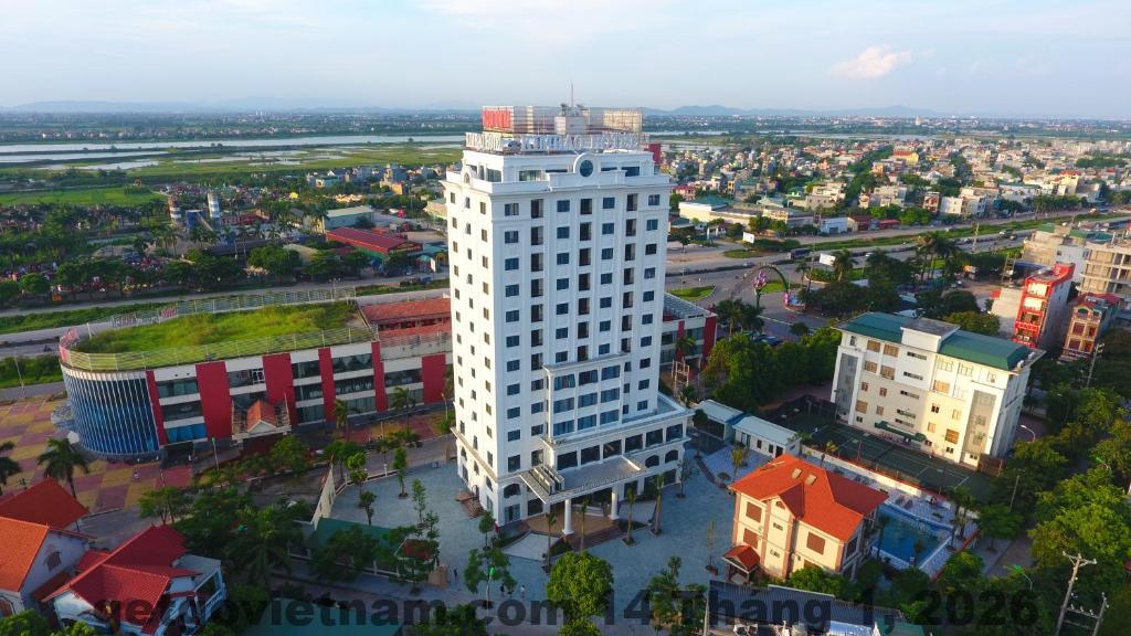 Phòng nghỉ tại Nhà Nghỉ Việt Phong với giường đôi, nội thất đơn giản, phù hợp lưu trú ngắn ngày