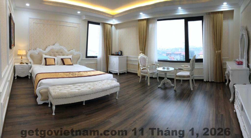 Phòng nghỉ tiêu chuẩn tại Đông Dương Hotel Thái Nguyên với nội thất cơ bản, bố cục gọn gàng