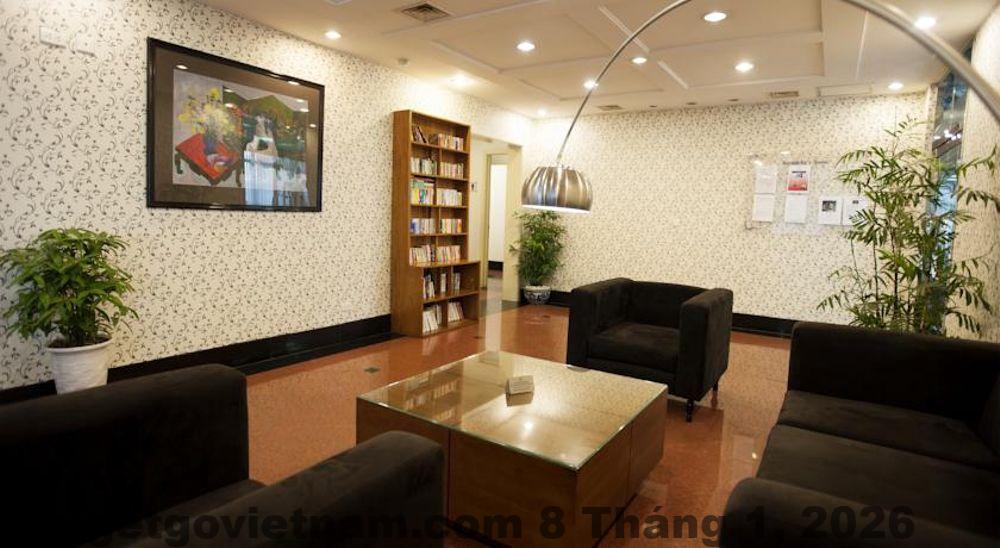 Nhà hàng trong khách sạn với không gian ấm cúng