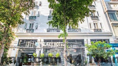 Phòng nghỉ tiêu chuẩn tại khách sạn bình dân ở Lai Châu với nội thất đơn giản