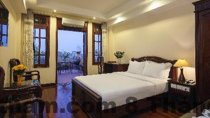 Khách sạn Lucky 3 Hà Nội Review 2026: Ở Phố Cổ Có Đáng Tiền? 4 Phòng ngủ tiêu chuẩn tại Khách sạn Lucky 3 với thiết kế đơn giản, diện tích nhỏ