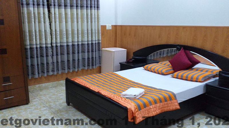 Thái độ nhân viên