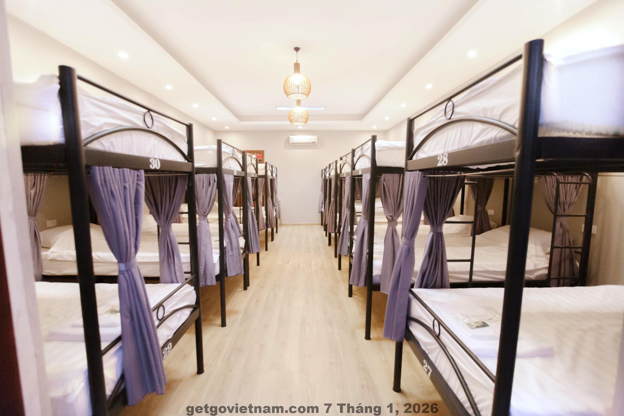 Khu vực sinh hoạt chung tại Urban Slumber Dormitory – không gian đơn giản