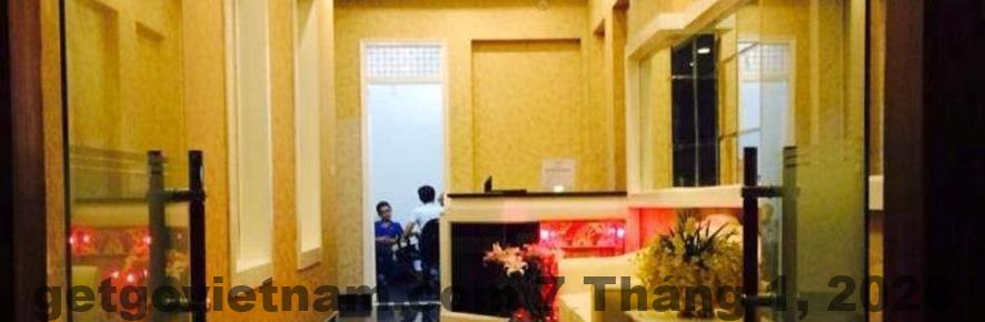 Lễ tân khách sạn Trần Gia Láng Hạ