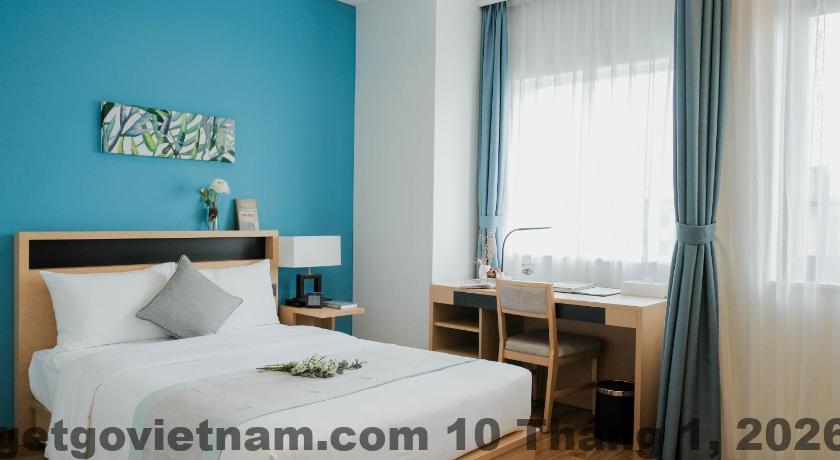 Roygent Parks Hanoi Review 2026: Serviced Residence chuẩn Nhật cho người ở dài ngày 4 Phòng studio Roygent Parks Hanoi với bếp, bàn ăn và không gian sinh hoạt riêng biệt