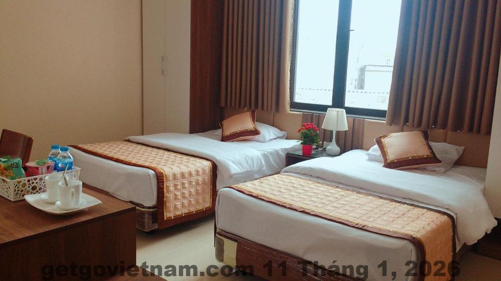 Bữa sáng đơn giản tại Phương Nam Hotel với các món ăn Việt Nam quen thuộc