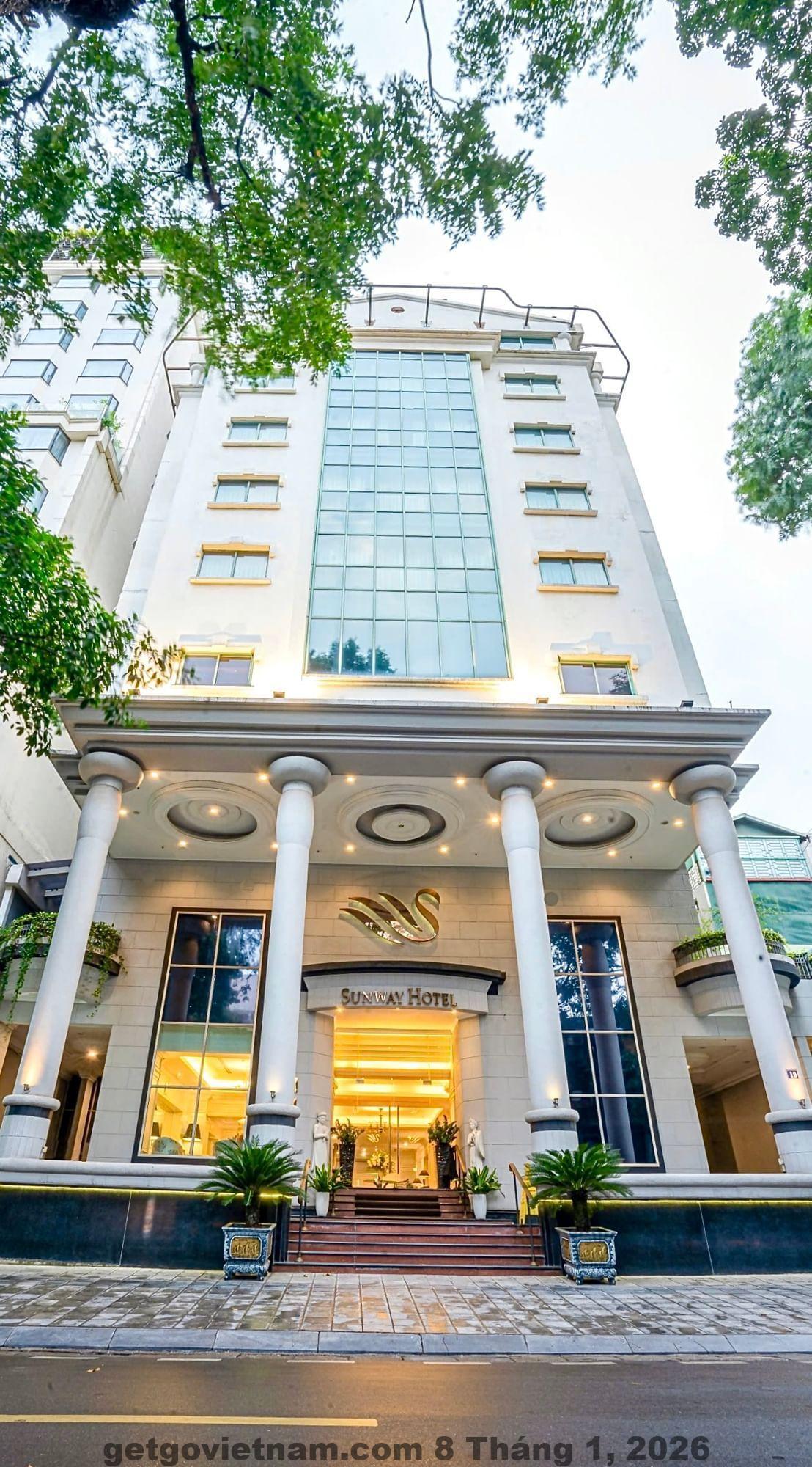 Toàn cảnh mặt tiền Khách sạn Sunway Hà Nội trên phố Phạm Đình Hổ