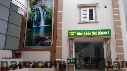 Không gian phòng tiêu chuẩn tại Khánh An Hotel với nội thất cơ bản, phù hợp lưu trú ngắn ngày