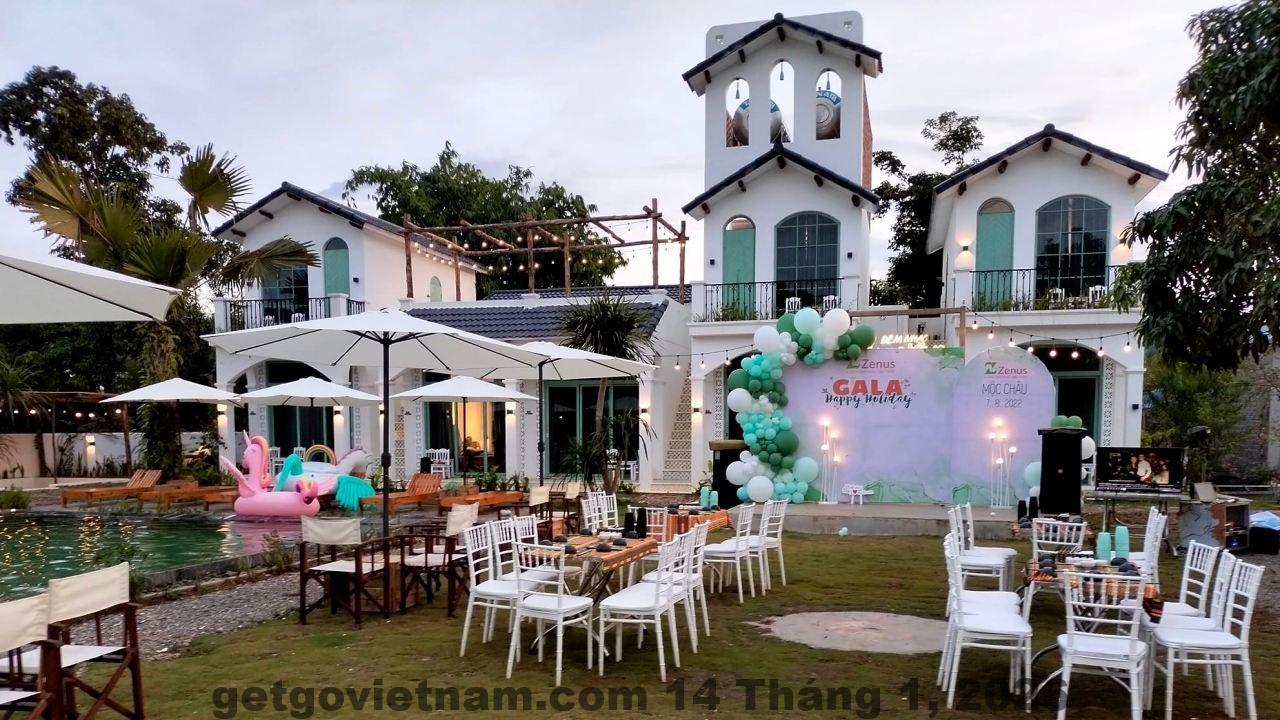 Tổng quan khách sạn Green Town Mộc Châu nhìn từ bên ngoài