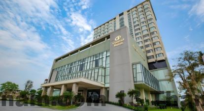 Bữa sáng buffet đa dạng tại khách sạn Mường Thanh, bao gồm các món ăn Việt Nam và quốc tế.