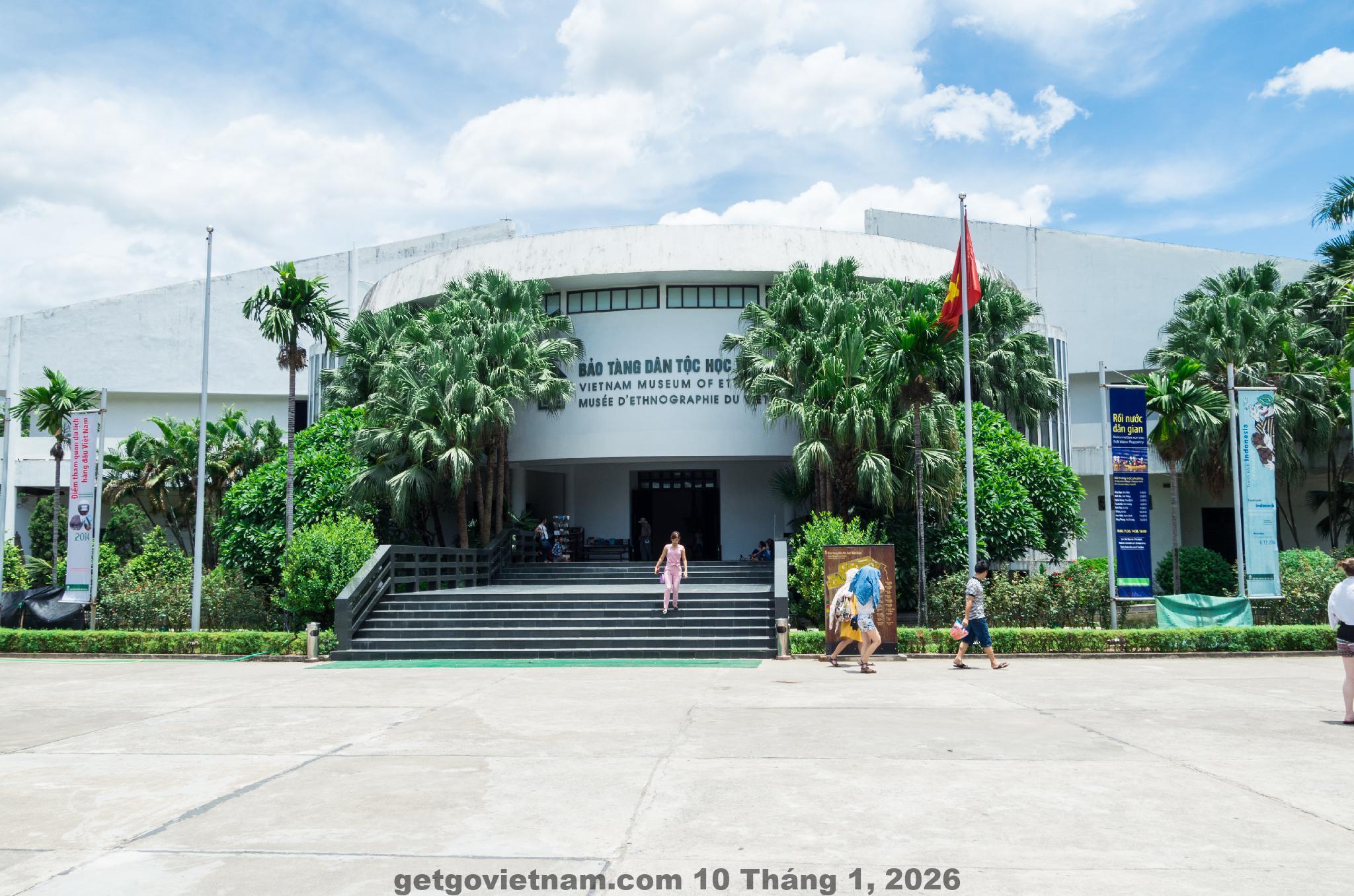 Các quán ăn và cà phê xung quanh khu vực Tây Hồ gần Phố Homestay Apartment Hà Nội West Lake