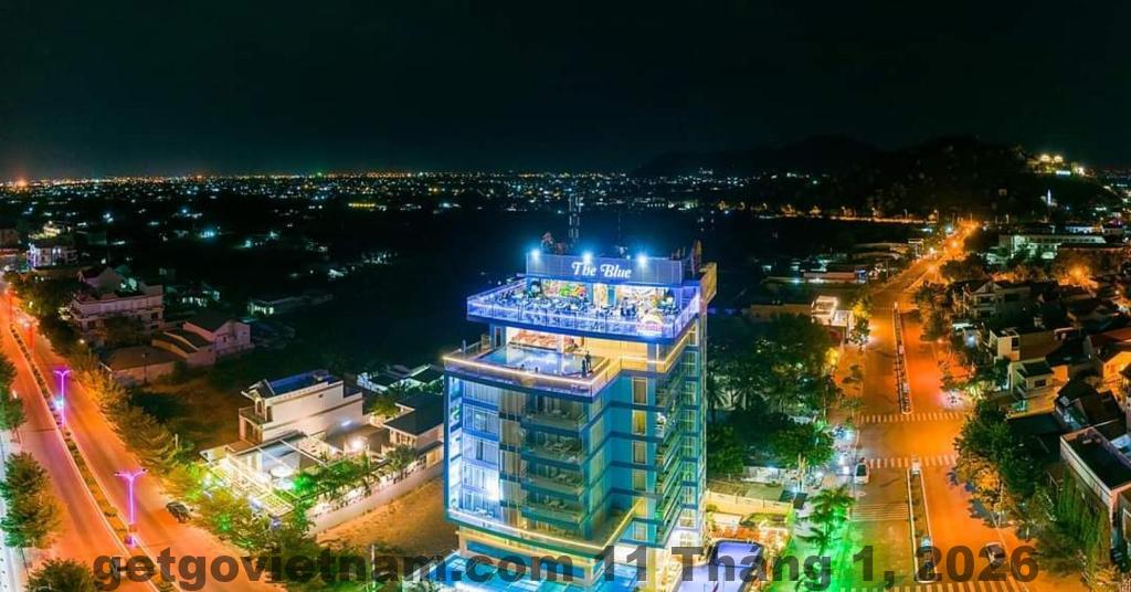 Phòng nghỉ SUNRISE HOTEL 2 Yên Bái với nội thất cơ bản, gọn gàng