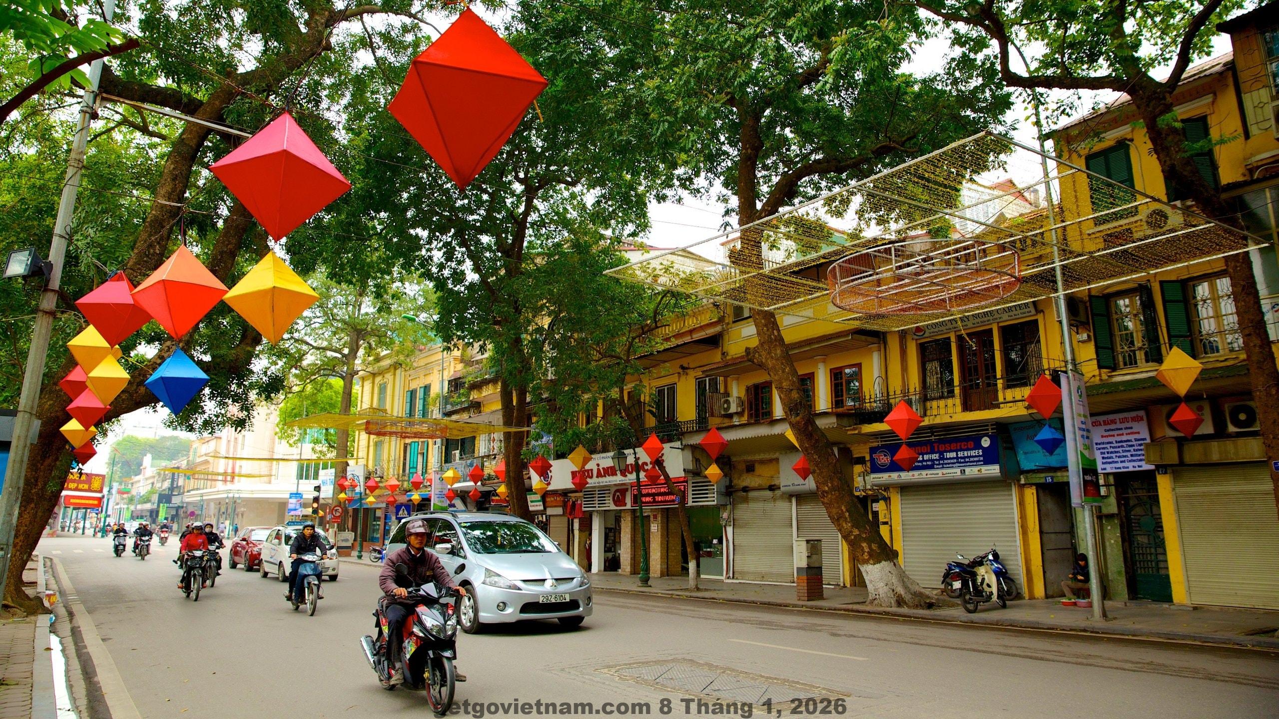 Bữa sáng tại khách sạn