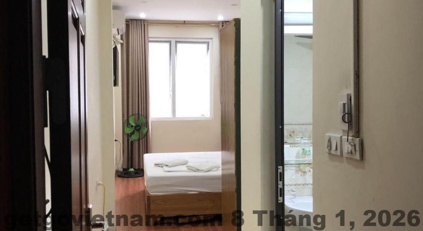 Bữa sáng đơn giản tại Old Town Palace Guest House với các món cơ bản