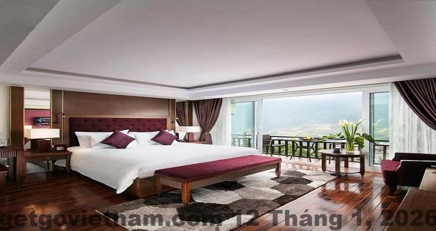 Khu vực ăn sáng Chapa Dew Hotel Sa Pa gọn gàng, thực đơn cơ bản