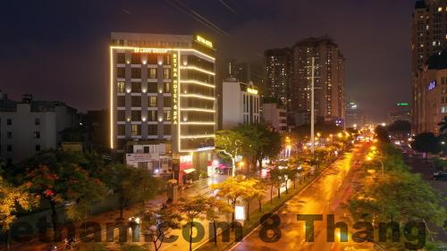 Không gian phòng Brilliant Me Tri Hotel & Spa phù hợp khách công tác