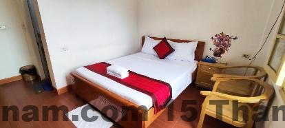 Khu vực lễ tân Thanh Hương 99 Hotel Nội Bài với phong cách đơn giản, nhân viên hỗ trợ nhanh