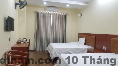 Khách sạn Thanh Xuân nằm trong khu tái định cư, không có không gian tự nhiên rộng rãi như các khu nghỉ dưỡng ven sông hoặc biển.