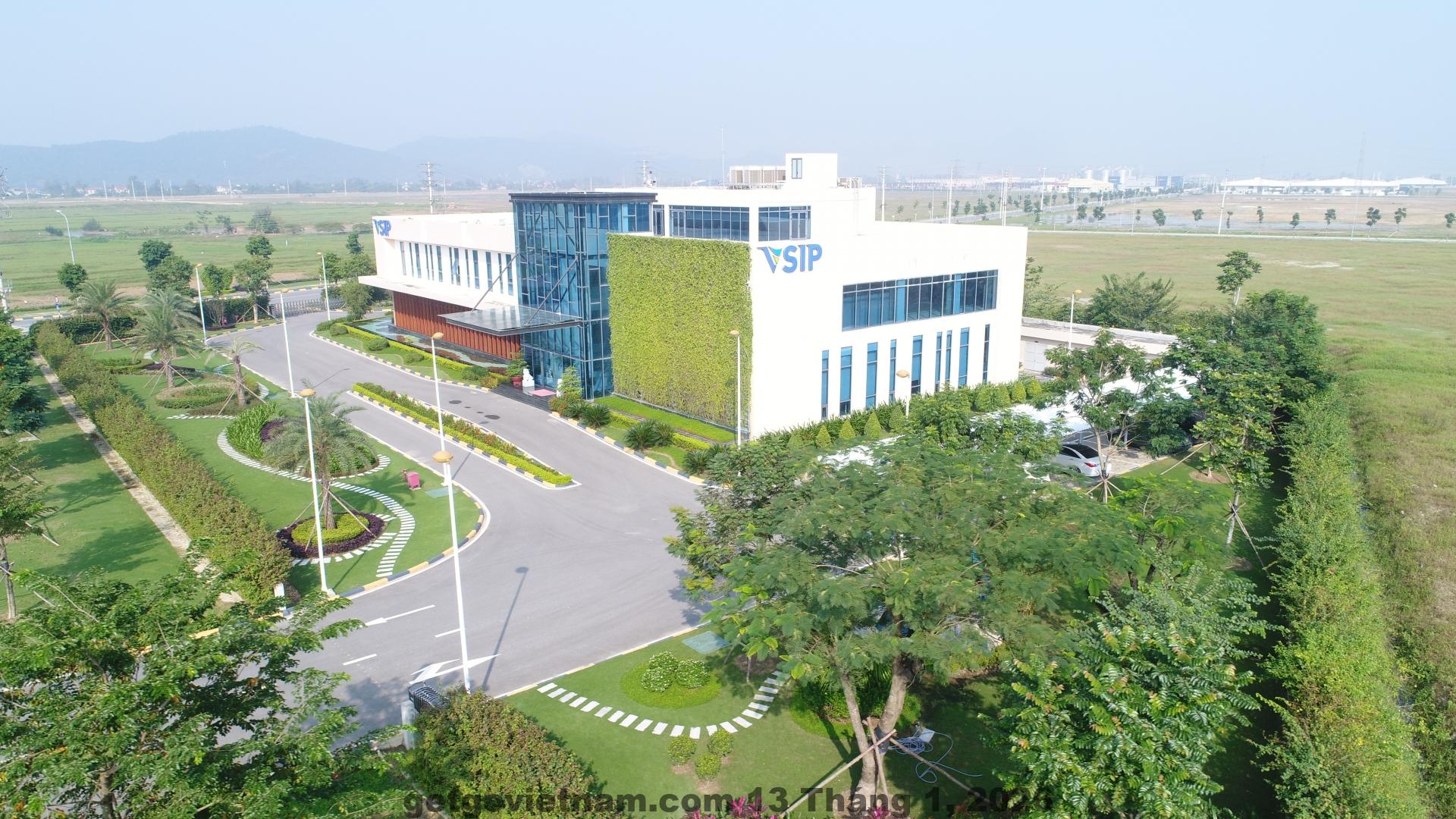 Bữa sáng tại Nhà nghỉ VISIP, với các món ăn đặc sản Nghệ An.