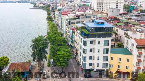 Phòng ngủ tiêu chuẩn tại Hanoi Lake View Hotel and Spa