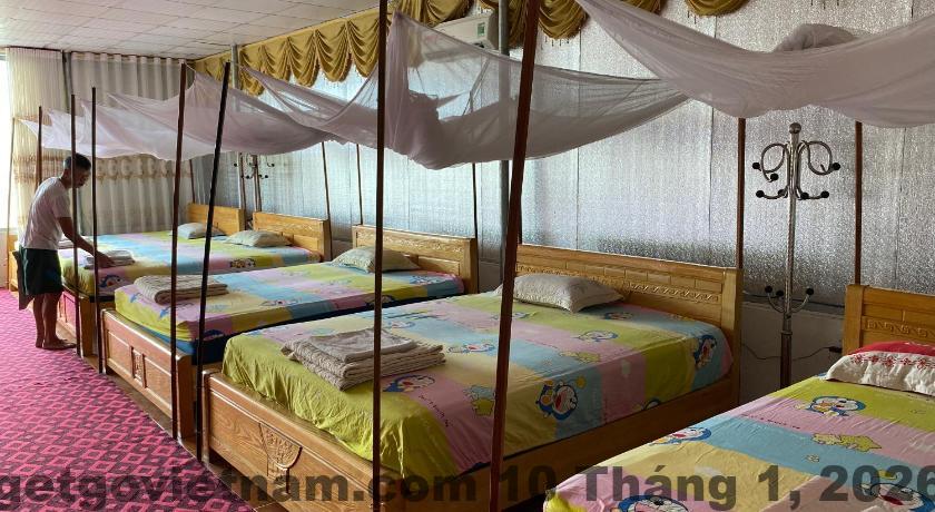 Phòng nghỉ tại Tom Homestay thiết kế đơn giản, gọn gàng và sạch sẽ