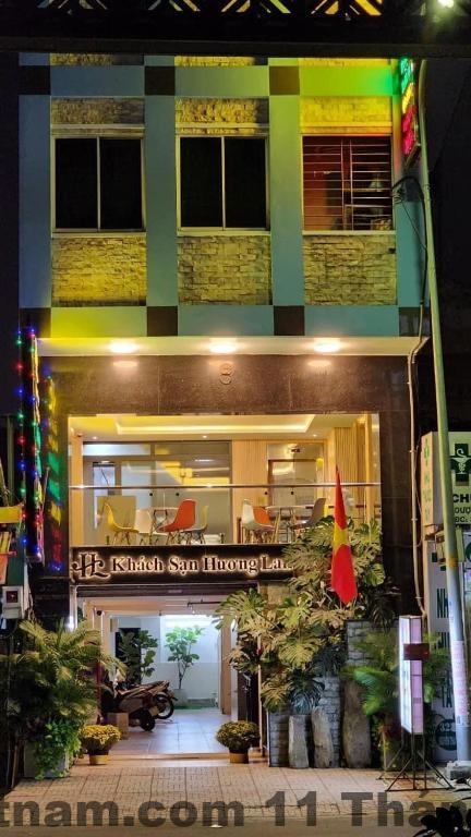 Phòng nghỉ Khách Sạn Hương Sen Yên Châu tương xứng với mức giá bình dân