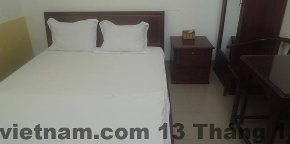 Khách sạn không có hồ bơi hay spa, nhưng có một khu vườn nhỏ cho khách thư giãn.