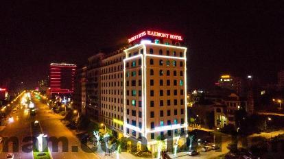 Không gian phòng nghỉ tiêu chuẩn tại Anh Hoang Phuc Hotel