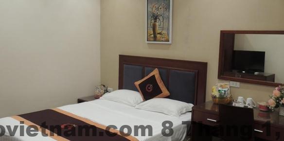 Khu vực ăn sáng đơn giản tại Hotel Mai Villa Ngân Sơn