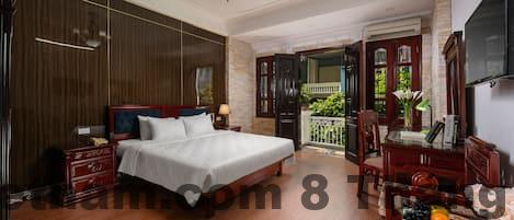 Tổng thể L'amant de Hanoi Hotel trong khu phố cổ Hà Nội