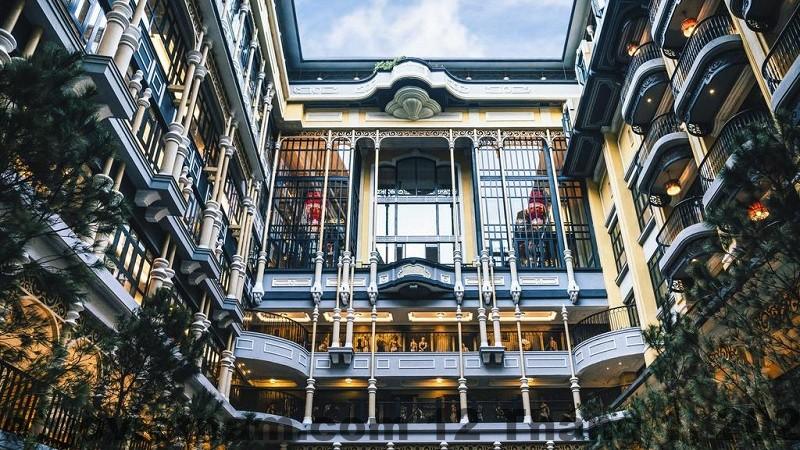 Phòng ngủ khách sạn Sao Xanh Sa Pa với nội thất đơn giản và trang bị cơ bản