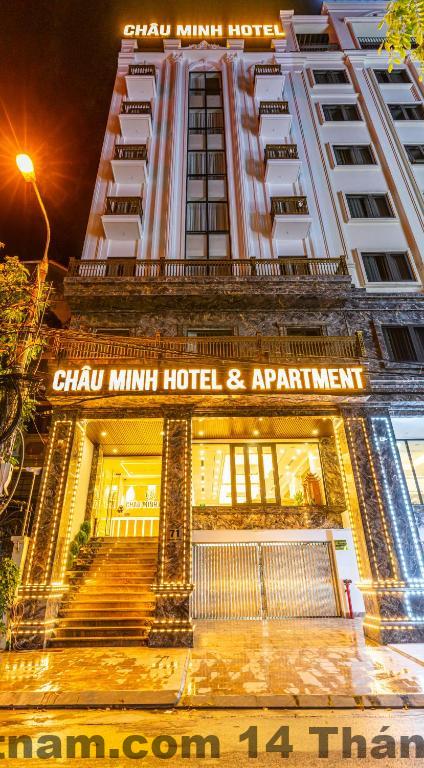 Khu vực lễ tân The Eastern Hotel & Apartment với phong cách phục vụ truyền thống