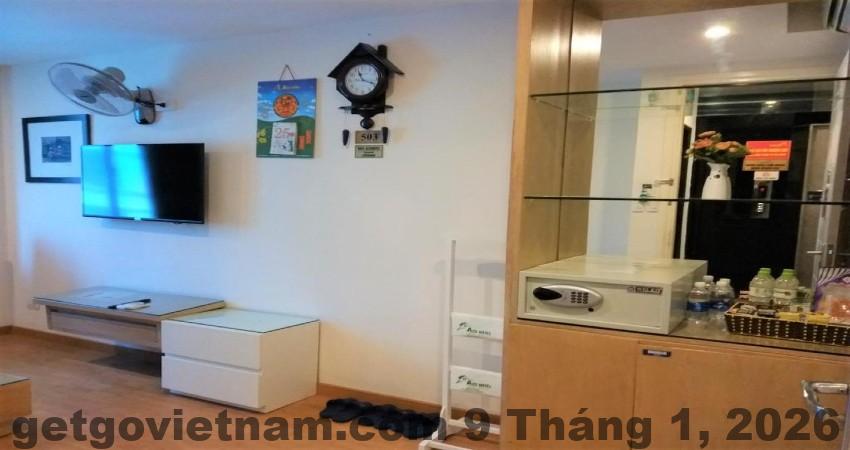 Khu vực ăn sáng đơn giản tại Khách Sạn A25 Trần Thái Tông