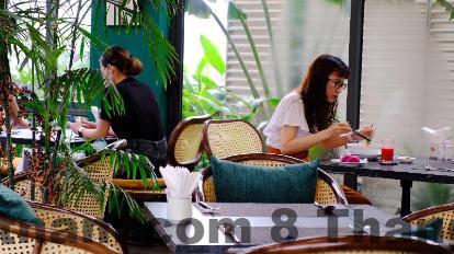 Khu vực buffet sáng tại The Bloom Classic Hà Nội