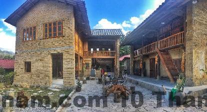 Không gian phòng ngủ đơn giản kiểu nhà nghỉ tại Yên Minh