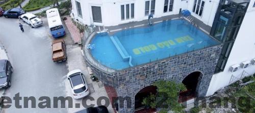 Không gian phòng ngủ tại Tây Bắc Hotel Tam Đảo với nội thất cơ bản