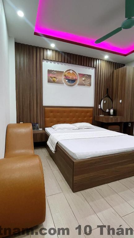 Không gian xung quanh khách sạn Cường Đại, tiện đỗ xe và di chuyển