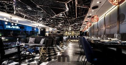 Tiện ích cơ bản tại Cozy Oasis gồm WiFi mạnh, TV thông minh và không gian yên tĩnh