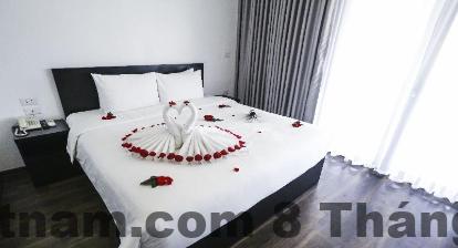 Khu vực ăn sáng nhỏ gọn tại Starlight Hotel Hanoi