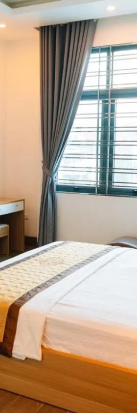 Hành lang và khu vực sinh hoạt chung đơn giản tại Khách sạn Lê Vân