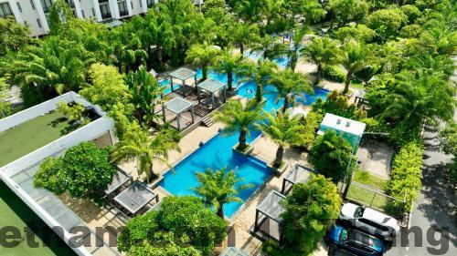 Khu vực ăn sáng tại Hanoi Royal Lotus Hotel với buffet đơn giản