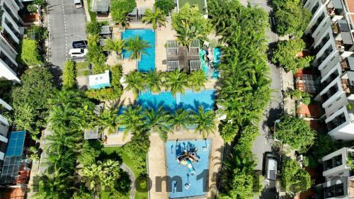 Phòng tiêu chuẩn tại Hanoi Royal Lotus Hotel với diện tích vừa phải, nội thất cơ bản