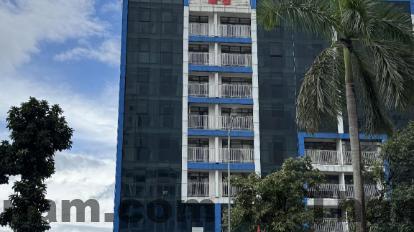 Phòng ngủ khách sạn HOAMY HOTEL Bắc Ninh với giường lớn, nội thất đơn giản và ánh sáng tự nhiên