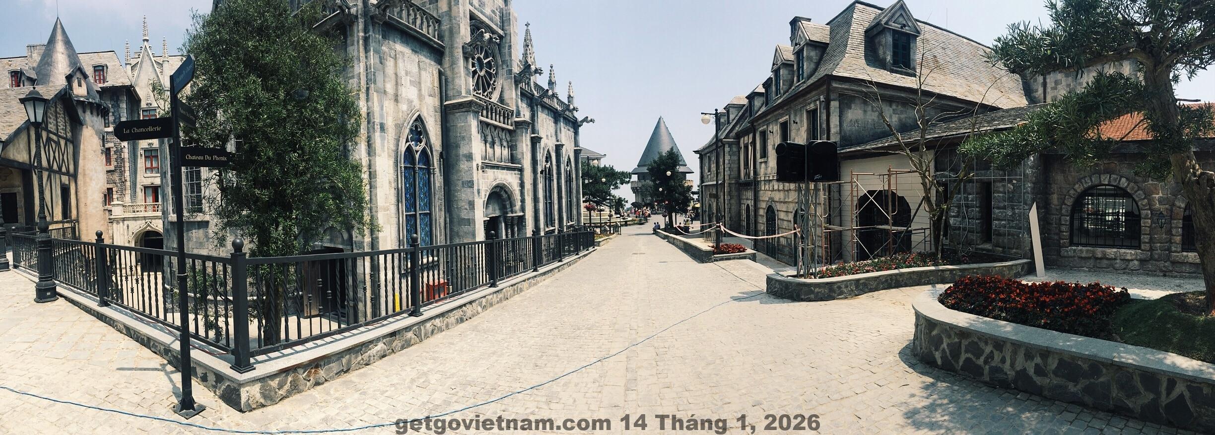 Không gian xung quanh khách sạn Ba Na Resorts