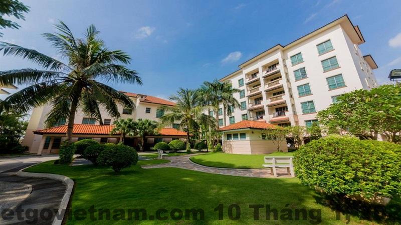 Khu vực ăn sáng đơn giản tại Westlake Emerald Suites