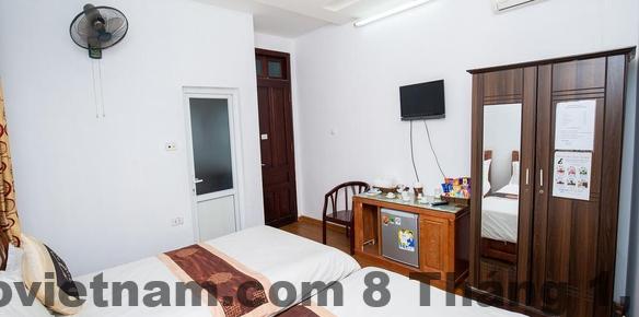 615840 1587049036 242477527