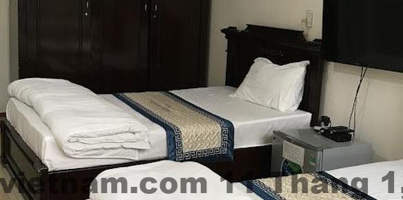 Phòng nghỉ Khách Sạn Lan Anh có nội thất cơ bản, phù hợp nghỉ ngắn ngày