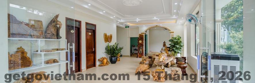 Phòng khách sạn với thiết kế đơn giản, trang nhã, phục vụ đủ nhu cầu cơ bản cho khách lưu trú.