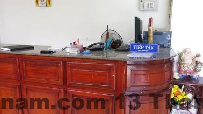 Nhân viên tại Khách sạn Thới Bình luôn nhiệt tình và thân thiện, tạo cảm giác thoải mái cho khách.